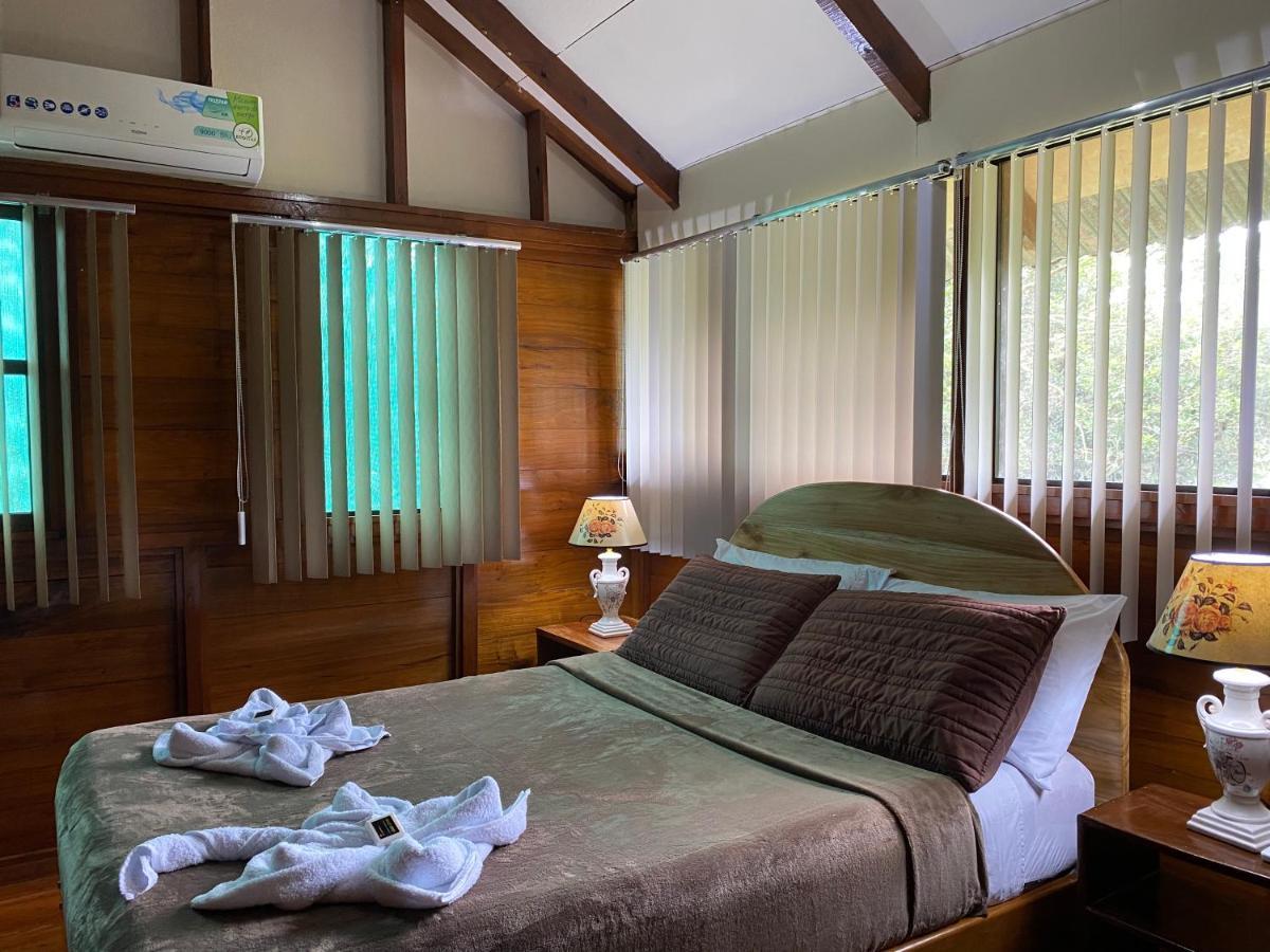 Cabana Ara Macao Lodge Drakes Bay Esterno foto